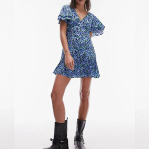 Topshop Bella tea dress with angel sleeve in blue floral Size 4 NWOT